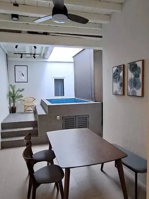 Heritage House 2Br With Dipping Pool In Town Walkto Street Art 45 Джорджтаун Дом отдыха
